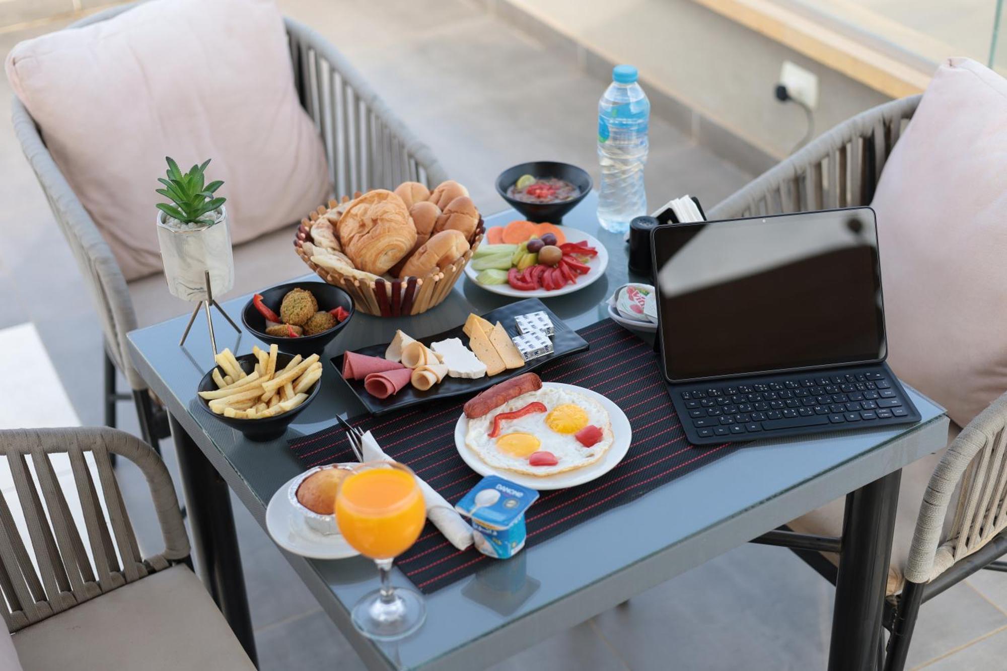 Golden Palm Sunrise Inn Kafret el-Gabal Exterior foto